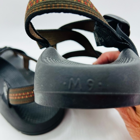 CHACO Men’s Black and Brown Strappy Sandals size 9 - Picture 12 of 13